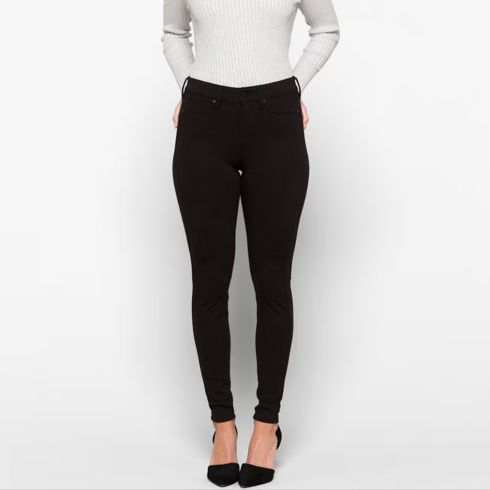 Liverpool Madonna Skinny Pant in Black from Stitchfix